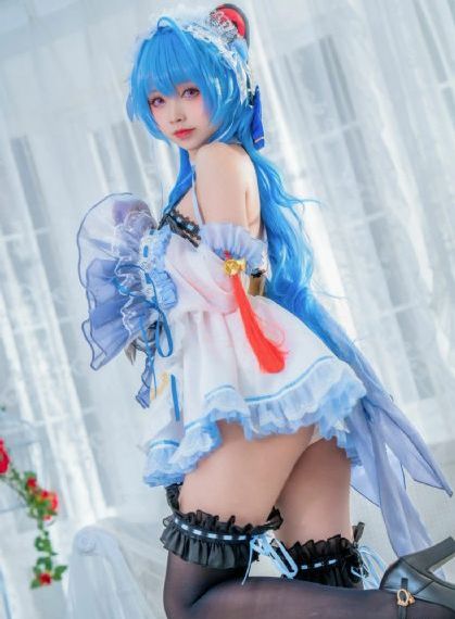 zozzoz女人与zoz_JVID性感写真